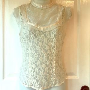 Tramp Off White Lacey Top Electric Blue Ribbon L